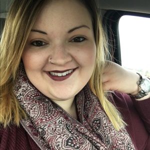 Meet your Posher, Karissa